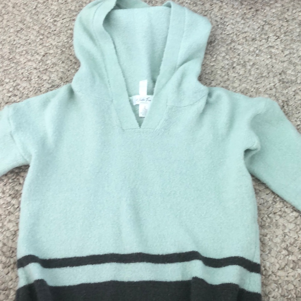 super comfy tillys hoodie